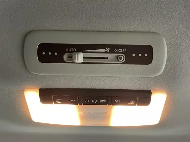 日産 セレナ e－パワー ハイウェイスター V 大阪府 2020(令2)年 6.9万km ダークメタルグレー プロパイロット　純正ナビ　全周囲カメラ　Bluetooth　フルセグTV DVD再生　衝突軽減ブレーキ　レーンキープアシスト　ETC 両側パワースライドドア　ドライブレコーダー　BSM オートライト　LEDヘッドライト　スマートキー