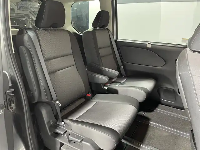 日産 セレナ e－パワー ハイウェイスター V 大阪府 2020(令2)年 6.9万km ダークメタルグレー プロパイロット　純正ナビ　全周囲カメラ　Bluetooth　フルセグTV DVD再生　衝突軽減ブレーキ　レーンキープアシスト　ETC 両側パワースライドドア　ドライブレコーダー　BSM オートライト　LEDヘッドライト　スマートキー