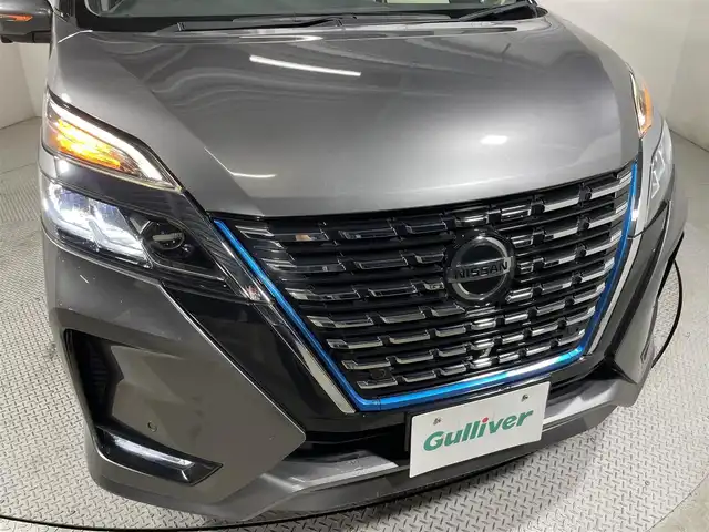 日産 セレナ e－パワー ハイウェイスター V 大阪府 2020(令2)年 6.9万km ダークメタルグレー プロパイロット　純正ナビ　全周囲カメラ　Bluetooth　フルセグTV DVD再生　衝突軽減ブレーキ　レーンキープアシスト　ETC 両側パワースライドドア　ドライブレコーダー　BSM オートライト　LEDヘッドライト　スマートキー