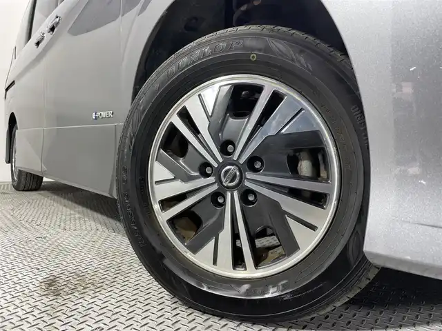 日産 セレナ e－パワー ハイウェイスター V 大阪府 2020(令2)年 6.9万km ダークメタルグレー プロパイロット　純正ナビ　全周囲カメラ　Bluetooth　フルセグTV DVD再生　衝突軽減ブレーキ　レーンキープアシスト　ETC 両側パワースライドドア　ドライブレコーダー　BSM オートライト　LEDヘッドライト　スマートキー