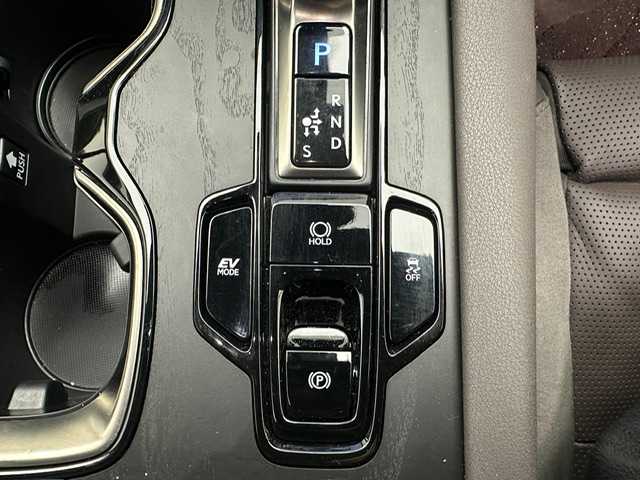 レクサス ＲＸ 350h バージョンL 兵庫県 2024(令6)年 0.9万km ソニッククロム ・純正メモリナビ/・全方位カメラ/・前後ドライブレコーダー/・ビルドインETC2.0/・全席シートヒーター/・全席シートエアコン/・デジタルインナーミラー/・ハンドルヒーター/・全席メモリー付きパワーシート/・レザーシート/・パドルシフト/・パワーバックドア/・ヘッドアップディスプレイ/・プリクラッシュセーフティ/・レーンディパーチャーアラート/・レーンチェンジアシスト/・プロアクティブドライビングアシスト/・クリアランスソナー/・BSM/・電子パーキングブレーキ/・オートホールド/・オートライト/・オートマチックハイビーム/・LEDヘッドライト/・LEDフォグランプ