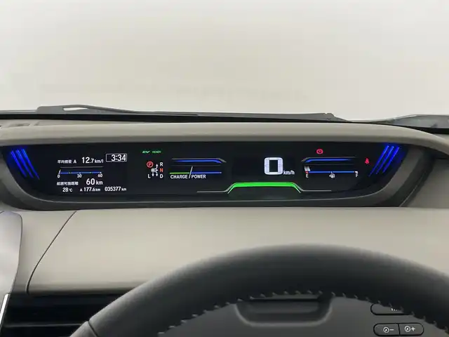 ホンダ フリード＋ ハイブリット G 埼玉県 2023(令5)年 3.6万km プラチナホワイトパール 社外メモリナビ/(CD/DVD/BT/フルセグ)/バックカメラ/衝突軽減ブレーキ/レーンアシスト/レーダークルーズ/ETC/両側パワースライドドア/オートライト/プッシュスタート/純正15インチAW