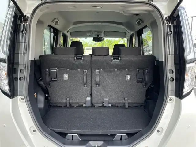 トヨタ ルーミー カスタムG－T 茨城県 2021(令3)年 2.6万km パールホワイトⅢ 純正ナビ/【AM・FM・TV・BT・SD・CD・DVD】/全方位カメラ/両側パワスラ/シートヒーター/レーダークルコン/ビルトインETC/電子パーキング/オートブレーキホールド/革巻きステアリング/ステリモ/オートライト/LEDライト/純正フロアマット/純正アルミホイール/横滑り防止装置/衝突被害軽減システム