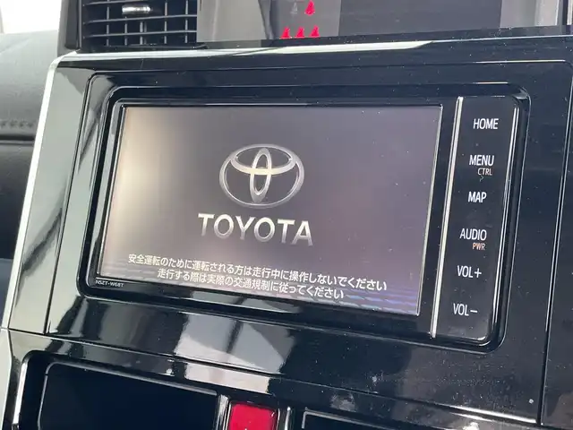 トヨタ ルーミー カスタムG－T 茨城県 2021(令3)年 2.6万km パールホワイトⅢ 純正ナビ/【AM・FM・TV・BT・SD・CD・DVD】/全方位カメラ/両側パワスラ/シートヒーター/レーダークルコン/ビルトインETC/電子パーキング/オートブレーキホールド/革巻きステアリング/ステリモ/オートライト/LEDライト/純正フロアマット/純正アルミホイール/横滑り防止装置/衝突被害軽減システム
