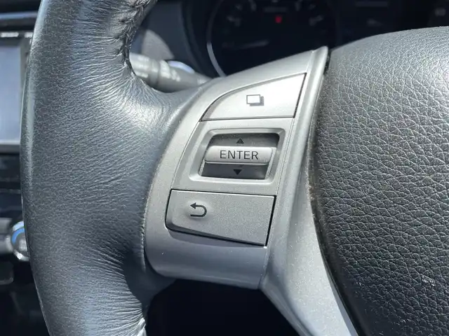 日産 エクストレイル 20X 静岡県 2014(平26)年 15.3万km ブリリアントホワイトパール 純正メモリナビ・フルセグTV/DVD/CD/SD/USB/Bluetooth/バックカメラ/純正17インチアルミホイール/エマージェンシーブレーキ/アイドリングストップ/カプロンシート/前席シートヒーター/LEDライト/スマートキー/プッシュスタート/新車時保証書/取扱説明書