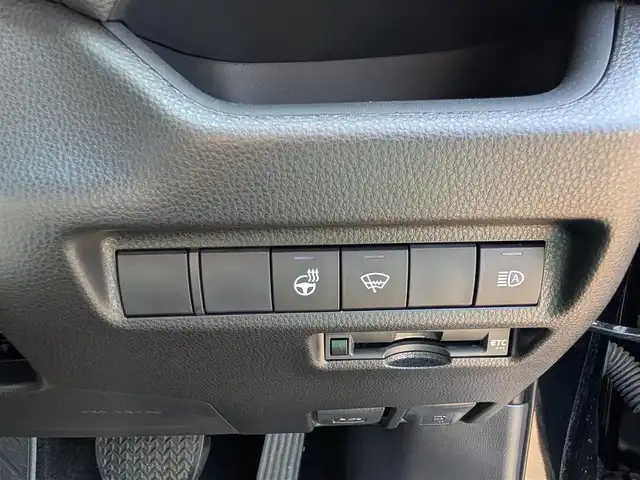 トヨタ ＲＡＶ４ アドベンチャー オフロードPKG 福井県 2022(令4)年 0.3万km アティチュードブラックマイカ ワンオーナー車/R・Fフォグ/寒冷地仕様/LEDヘッドライト/４WD/ステアリングヒーター/全車速追従機能付クルーズコントロール/前後コーナーセンサー/バックカメラ/運転席パワーシート/パイオニア9インチメモリナビ/フルセグテレビ/ビルトインETC/オートホールド/アイドリングストップ/衝突被害軽減システム/レーンキープアシスト/横滑り防止装置/盗難防止装置/ダブル＋サイドエアバッグ/カーテンエアバッグ