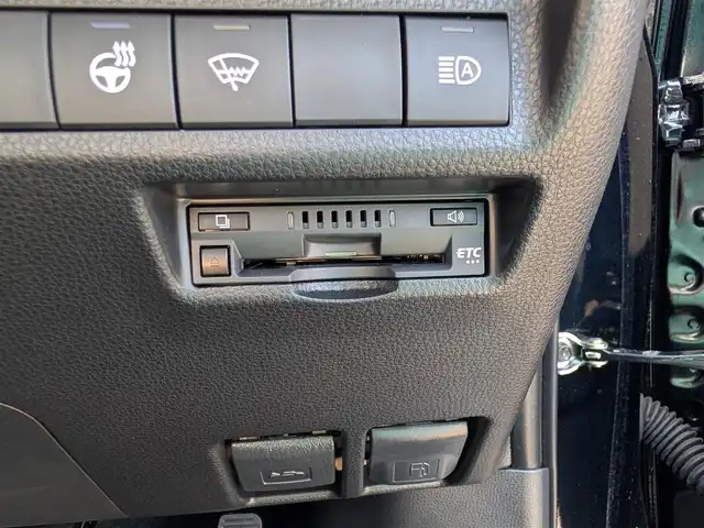 トヨタ ＲＡＶ４ アドベンチャー オフロードPKG 福井県 2022(令4)年 0.3万km アティチュードブラックマイカ ワンオーナー車/R・Fフォグ/寒冷地仕様/LEDヘッドライト/４WD/ステアリングヒーター/全車速追従機能付クルーズコントロール/前後コーナーセンサー/バックカメラ/運転席パワーシート/パイオニア9インチメモリナビ/フルセグテレビ/ビルトインETC/オートホールド/アイドリングストップ/衝突被害軽減システム/レーンキープアシスト/横滑り防止装置/盗難防止装置/ダブル＋サイドエアバッグ/カーテンエアバッグ