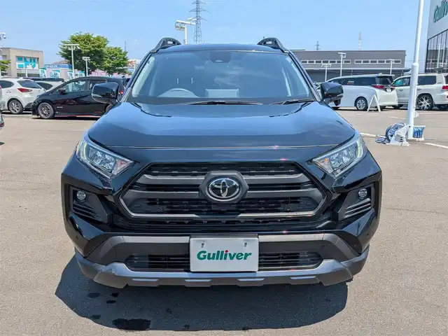 トヨタ ＲＡＶ４ アドベンチャー オフロードPKG 福井県 2022(令4)年 0.3万km アティチュードブラックマイカ ワンオーナー車/R・Fフォグ/寒冷地仕様/LEDヘッドライト/４WD/ステアリングヒーター/全車速追従機能付クルーズコントロール/前後コーナーセンサー/バックカメラ/運転席パワーシート/パイオニア9インチメモリナビ/フルセグテレビ/ビルトインETC/オートホールド/アイドリングストップ/衝突被害軽減システム/レーンキープアシスト/横滑り防止装置/盗難防止装置/ダブル＋サイドエアバッグ/カーテンエアバッグ