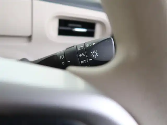 ダイハツ ムーヴ キャンバス X メイクアップ リミテッド SAⅢ 石川県 2019(令1)年 6.8万km パールホワイトⅢ/ナチュラルベージュマイカメタリック 2トーン 4WD/スマートアシスト/スマートキー/プッシュスタート/ステアリングスイッチ/オートライト/フロントドレイブレコーダー/電動格納ミラー/アイドリングストップ/パノラマビューモニター/オートハイビーム