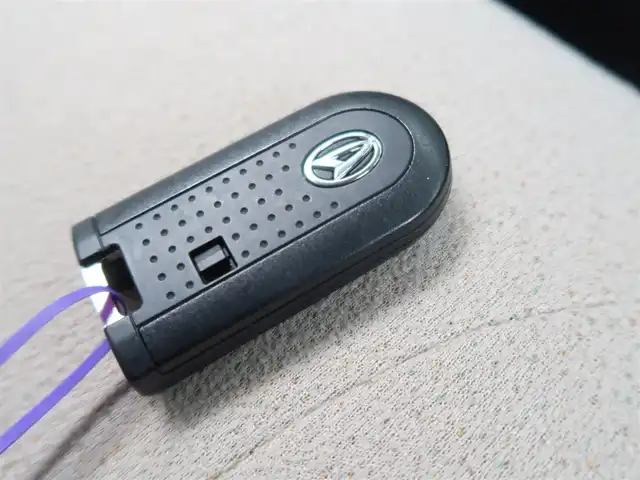 ダイハツ ムーヴ キャンバス X メイクアップ リミテッド SAⅢ 石川県 2019(令1)年 6.8万km パールホワイトⅢ/ナチュラルベージュマイカメタリック 2トーン 4WD/スマートアシスト/スマートキー/プッシュスタート/ステアリングスイッチ/オートライト/フロントドレイブレコーダー/電動格納ミラー/アイドリングストップ/パノラマビューモニター/オートハイビーム