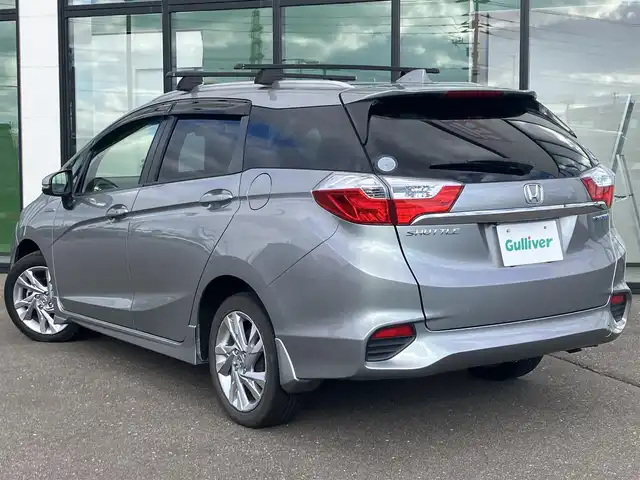 ホンダ シャトル ハイブリッド Z スタイルエディション 道南・函館 2016(平28)年 4.7万km ティンテッドシルバーM /純正ナビ//フルセグTV//バックカメラ//ドライブレコーダー//寒冷地仕様//シートヒーター//衝突軽減ブレーキ//ETC//クルーズコントロール//オートライト//LEDヘッドライト//ハーフレザーシート