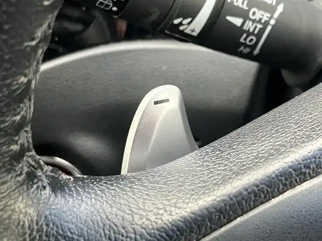 ホンダ シャトル ハイブリッド Z スタイルエディション 道南・函館 2016(平28)年 4.7万km ティンテッドシルバーM /純正ナビ//フルセグTV//バックカメラ//ドライブレコーダー//寒冷地仕様//シートヒーター//衝突軽減ブレーキ//ETC//クルーズコントロール//オートライト//LEDヘッドライト//ハーフレザーシート