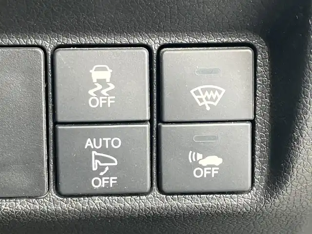 ホンダ シャトル ハイブリッド Z スタイルエディション 道南・函館 2016(平28)年 4.7万km ティンテッドシルバーM /純正ナビ//フルセグTV//バックカメラ//ドライブレコーダー//寒冷地仕様//シートヒーター//衝突軽減ブレーキ//ETC//クルーズコントロール//オートライト//LEDヘッドライト//ハーフレザーシート