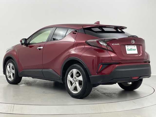 トヨタ Ｃ－ＨＲ S－T LEDエディション 福島県 2018(平30)年 7万km センシュアルレッドマイカ /禁煙車//4WD//ターボ//レーダークルーズコントロール//衝突軽減システム//レーンキープアシスト//バックモニター//ビルトインETC//純正ナビ//Bluetooth//フルセグテレビ//純正フロアマット//LEDヘッドライト//オートハイビーム//純正アルミホイール//ステアリングスイッチ//エンジンスターター//スマートキー//プッシュスタート//スペアキー