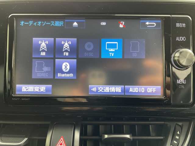 トヨタ Ｃ－ＨＲ S－T LEDエディション 福島県 2018(平30)年 7万km センシュアルレッドマイカ /禁煙車//4WD//ターボ//レーダークルーズコントロール//衝突軽減システム//レーンキープアシスト//バックモニター//ビルトインETC//純正ナビ//Bluetooth//フルセグテレビ//純正フロアマット//LEDヘッドライト//オートハイビーム//純正アルミホイール//ステアリングスイッチ//エンジンスターター//スマートキー//プッシュスタート//スペアキー