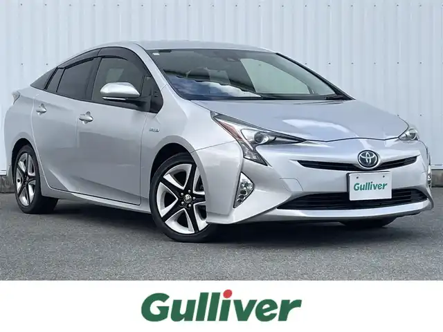トヨタ プリウス S ツーリングセレクション 福岡県 2017(平29)年 4.8万km シルバーM トヨタセーフティセンス/PCS/LDA/純正ナビ（ＮＳＺＴ－Ｗ６６Ｔ）/フルセグTV/CD/DVD/BT/HDMI/SD/AM/FM/バックカメラ/黒革シート/前席シートヒーター/ＬＥＤオートライト/フォグランプ/オートハイビーム/レーダークルーズコントロール/ビルトインETC2.0/ステアリングリモコン/スマートキー/プッシュスタート
