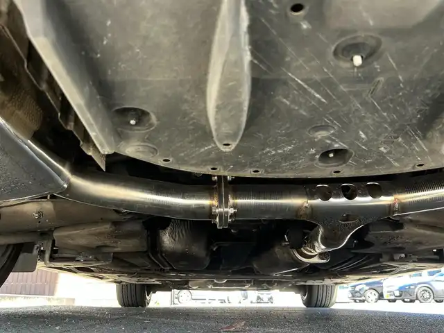 トヨタ クラウン ハイブリッド アスリートG 静岡県 2016(平28)年 5.3万km ホワイトパールクリスタルシャイン トヨタセーフティーセンス/・プリクラッシュセーフティシステム/・レーンディパーチャーアラート/・アダプティブハイビームシステム/・オートマチックハイビーム/・レーダークルーズコントロール/純正8インチナビ/FM/AM/CD/DVD/Bluetooth/フルセグTV/クルーズコントロール/ビルトインETC/バックカメラ/ドライブレコーダー/レザーシート/前席シートヒーター/前席エアシート/純正フロアマット/純正18AW