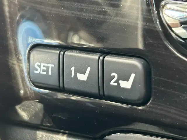 トヨタ クラウン ハイブリッド アスリートG 静岡県 2016(平28)年 5.3万km ホワイトパールクリスタルシャイン トヨタセーフティーセンス/・プリクラッシュセーフティシステム/・レーンディパーチャーアラート/・アダプティブハイビームシステム/・オートマチックハイビーム/・レーダークルーズコントロール/純正8インチナビ/FM/AM/CD/DVD/Bluetooth/フルセグTV/クルーズコントロール/ビルトインETC/バックカメラ/ドライブレコーダー/レザーシート/前席シートヒーター/前席エアシート/純正フロアマット/純正18AW