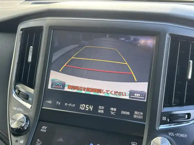 トヨタ クラウン ハイブリッド アスリートG 静岡県 2016(平28)年 5.3万km ホワイトパールクリスタルシャイン トヨタセーフティーセンス/・プリクラッシュセーフティシステム/・レーンディパーチャーアラート/・アダプティブハイビームシステム/・オートマチックハイビーム/・レーダークルーズコントロール/純正8インチナビ/FM/AM/CD/DVD/Bluetooth/フルセグTV/クルーズコントロール/ビルトインETC/バックカメラ/ドライブレコーダー/レザーシート/前席シートヒーター/前席エアシート/純正フロアマット/純正18AW