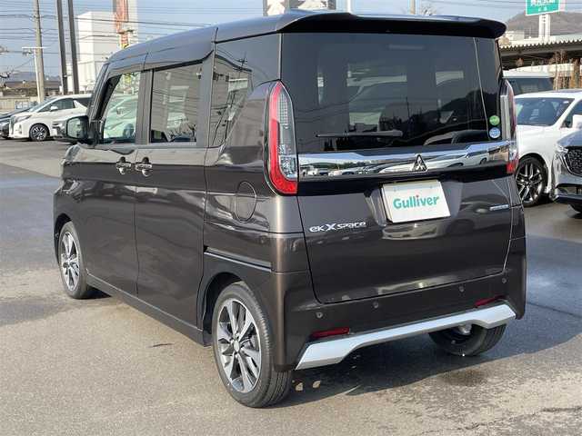 三菱 ｅＫクロススペース G プラスエディション 岡山県 2021(令3)年 1.8万km 茶 純正ナビ/（FM/AM/BT/TV)/安全装備/・衝突被害軽減システム/・レーンキープアシスト/・横滑り防止装置/アイドリングストップ/全方位カメラ/バックカメラ/フルセグテレビ/USB入力端子/ベンチシート/シートヒーター/純正フロアマット/両側パワースライド/純正アルミホイール/ウィンカーミラー/プッシュスタート/ドアバイザー