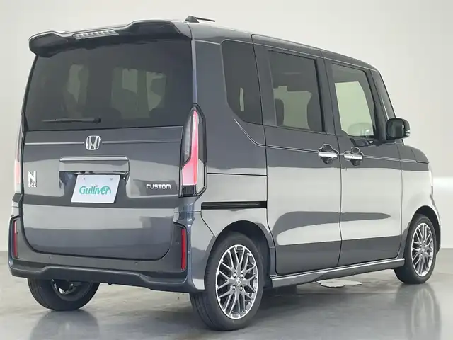 ホンダ Ｎ ＢＯＸ カスタム ターボ 愛知県 2024(令6)年 0.2万km メテオロイドグレーメタリック ホンダセンシング　両側パワースライドドア　ホンダコネクトナビ装着パッケージ　シートヒーター　電動パーキングブレーキ　衝突軽減装置　追従クルコン　黒ハーフレザー　ＬＥＤオートライト　リアシェード　禁煙車