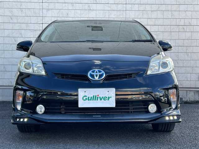トヨタ プリウス G 大分県 2012(平24)年 7.9万km ブラック ・社外メモリナビ（AWC-MRZ09）/　CD・DVD・Bluetooth・ラジオ/・フルセグテレビ/・バックカメラ/・電動格納ウィンカーミラー/・クルーズコントロール/・プッシュスタート/・ETC/・HID/・ハーフレザーシート/・トノカバー/・革巻きステアリング/・ステアリングスイッチ/・フォグランプ/・純正フロアマット/・リアガラスフィルム