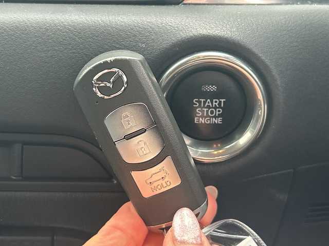 マツダ ＣＸ－５ XD Lパッケージ 富山県 2018(平30)年 8.4万km マシーングレープレミアムM ワンオーナー/禁煙車/メーカーオプションナビ/【フルセグTV/CD/DVD/Bluetooth/USB】/全方位モニター/バックカメラ/レザーシート/前席シートヒーター/ドライブレコーダー前後/テレビキャンセラー/ステアリングヒーター/ヘッドアップディスプレイ/ＥＴＣ/純正フロアマット/純正アルミホイール/BSM/オートハイビーム/プッシュスタート/前席パワーシート