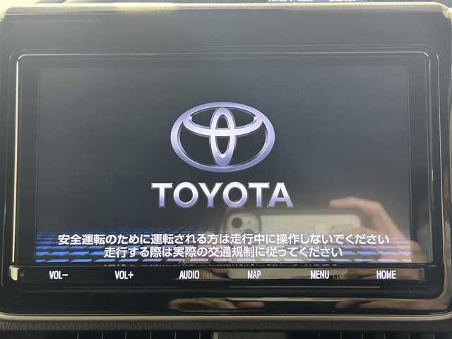 トヨタ ヴォクシー ZS 煌Ⅱ 佐賀県 2019(令1)年 2.3万km ブラック 純正9インチメモリナビゲーション/フルセグTV/DVD/Bluetooth/純正フリップダウンモニター　/クルーズコントロール/前方ドライブレコーダー/ビルトインETC/バックカメラ/両側パワースライドドア/革巻きステアリング/ステアリングリモコン/純正16インチアルミホイール/USB充電ポート2口/フロアマット/ドアバイザー/LEDヘッドライト/オートマチックハイビーム/スペアキー1本