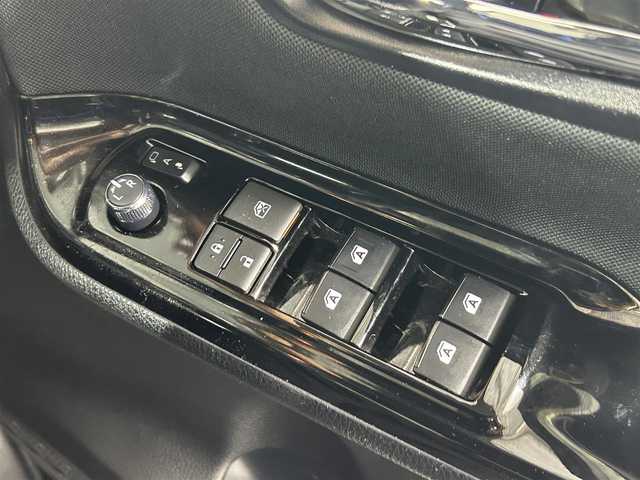 トヨタ ヴォクシー ZS 煌Ⅱ 佐賀県 2019(令1)年 2.3万km ブラック 純正9インチメモリナビゲーション/フルセグTV/DVD/Bluetooth/純正フリップダウンモニター　/クルーズコントロール/前方ドライブレコーダー/ビルトインETC/バックカメラ/両側パワースライドドア/革巻きステアリング/ステアリングリモコン/純正16インチアルミホイール/USB充電ポート2口/フロアマット/ドアバイザー/LEDヘッドライト/オートマチックハイビーム/スペアキー1本