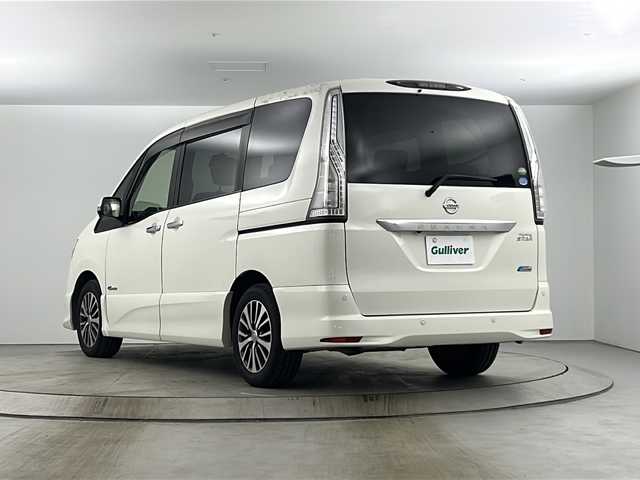 日産 セレナ ハイウェイS S HV Aセーフ 愛知県 2014(平26)年 12万km ブリリアントホワイトパール 純正ナビ/フルセグTV/DISC/FM/AM/AUX/両側パワースライドドア/後席フリップダウンモニター/全方位カメラ/ETC/アイドリングストップ/横滑り防止/レーンキープアシスト/衝突軽減ブレーキ/クルーズコントロール/ECOモード/ステアリングリモコン/100V電源/純正フロアマット/純正AW16インチ/電動格納ミラー/ウインカー付きミラー/オートライト/フォグランプ/プッシュスタート/スマートキー