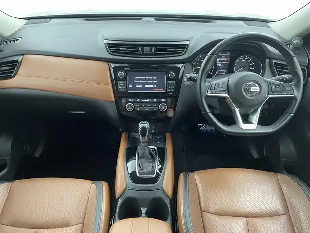 日産 エクストレイル 20Xi レザーED Vセレクション 福井県 2020(令2)年 4.6万km ダイヤモンドブラック NissanConnectナビゲーションシステム/・CD/DVD/・Bluetooth/・フルセグTV/+パーキングアシスト/プロパイロット/エマージェンシーブレーキ/車線逸脱警報/車線逸脱防止支援システム/後側方車両検知警報/コーナーセンサー/インテリジェントルームミラー/アラウンドビューモニター/ビルトインETC/ドライブレコーダー/社外ツィータースピーカー/パワーバックドア/ブラウンレザーシート/シートヒーター（前席/後席左右）/パワーシート/革巻きステアリング/ステアリングスイッチ/電動パーキングブレーキ/ブレーキホールド/LEDヘッドランプ/フォグランプ/オートライト/スマートキー＆プッシュスタート/電動格納ミラー/ルーフレール/純正18インチAW/純正フロアマット/ドアバイザー/Wエアバッグ