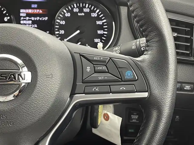 日産 エクストレイル 20Xi レザーED Vセレクション 福井県 2020(令2)年 4.6万km ダイヤモンドブラック NissanConnectナビゲーションシステム/・CD/DVD/・Bluetooth/・フルセグTV/+パーキングアシスト/プロパイロット/エマージェンシーブレーキ/車線逸脱警報/車線逸脱防止支援システム/後側方車両検知警報/コーナーセンサー/インテリジェントルームミラー/アラウンドビューモニター/ビルトインETC/ドライブレコーダー/社外ツィータースピーカー/パワーバックドア/ブラウンレザーシート/シートヒーター（前席/後席左右）/パワーシート/革巻きステアリング/ステアリングスイッチ/電動パーキングブレーキ/ブレーキホールド/LEDヘッドランプ/フォグランプ/オートライト/スマートキー＆プッシュスタート/電動格納ミラー/ルーフレール/純正18インチAW/純正フロアマット/ドアバイザー/Wエアバッグ