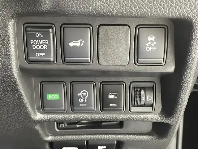 日産 エクストレイル 20Xi レザーED Vセレクション 福井県 2020(令2)年 4.6万km ダイヤモンドブラック NissanConnectナビゲーションシステム/・CD/DVD/・Bluetooth/・フルセグTV/+パーキングアシスト/プロパイロット/エマージェンシーブレーキ/車線逸脱警報/車線逸脱防止支援システム/後側方車両検知警報/コーナーセンサー/インテリジェントルームミラー/アラウンドビューモニター/ビルトインETC/ドライブレコーダー/社外ツィータースピーカー/パワーバックドア/ブラウンレザーシート/シートヒーター（前席/後席左右）/パワーシート/革巻きステアリング/ステアリングスイッチ/電動パーキングブレーキ/ブレーキホールド/LEDヘッドランプ/フォグランプ/オートライト/スマートキー＆プッシュスタート/電動格納ミラー/ルーフレール/純正18インチAW/純正フロアマット/ドアバイザー/Wエアバッグ