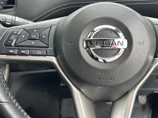 日産 セレナ ハイウェイスター 山形県 2015(平27)年 11.9万km ブリリアントホワイトパール 2トーン 禁煙車/エマージェンシーブレーキ/プロパイロット/レーンキープアシスト/横滑り防止装置/クルーズコントロール/全方位カメラ/デジタルインナーミラー/純正ナビ/（Bluetooth/フルセグ/AM/FM)/テレビキャンセラー/フリップダウンモニター/アイドリングストップ/ステアリングスイッチ/DN席シートヒーター/純正フロアマット/両側パワースライドドア/ETC/スマートキー×２/LEDヘッドライト/電動格納ミラー/ドアバイザー/社外スタッドレスタイヤ/（195/65/R15)2mm/取扱説明書/記録簿