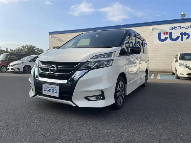 日産 セレナ ハイウェイスター 和歌山県 2016(平28)年 11.9万km ブリリアントホワイトパール 2トーン (株)IDOMが運営する【じしゃロン和歌山店】の自社ローン専用車両になります。こちらは現金またはオートローンご利用時の価格です。自社ローンご希望の方は別途その旨お申付け下さい/エマージェンシーブレーキ/プロパイロット/レーンキープアシスト/横滑り防止装置/クルーズコントロール/全方位カメラ/デジタルインナーミラー/純正ナビ/（Bluetooth/フルセグ/AM/FM)/テレビキャンセラー/フリップダウンモニター/アイドリングストップ/ステアリングスイッチ/DN席シートヒーター/純正フロアマット/両側パワースライドドア/ETC/スマートキー×２/LEDヘッドライト/電動格納ミラー/ドアバイザー/社外スタッドレスタイヤ/（195/65/R15)2mm