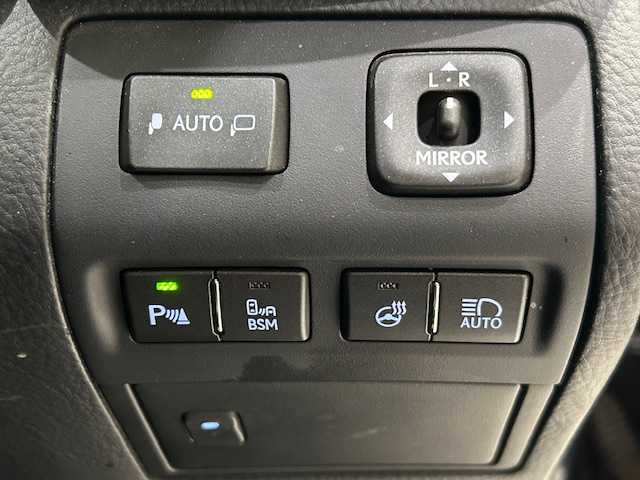 レクサス ＬＳ 600h バージョンC 宮城県 2013(平25)年 4.5万km ブラックオパールマイカ 4WD/レクサスセーフティーシステム＋/・プリクラッシュセーフティ /・レーントレーシングアシスト/・レーダークルーズコントロール/・アダプティブハイビームシステム/・セーフイグジットアシスト/・ドライバー異常時対応システム/・ブラインドスポットモニター/・レーンキープアシスト/純正ナビ/・Bluetooth/CD/AUX/USB/フルセグTV/・バックカメラ/・ETC/コーナーセンサー前後/電子パーキング/・オートホールド/革巻きウッドステアリング/・ステアリングスイッチ/・ハンドルヒーター/レザーシート/・パワーシート（運転席＋助手席）/・エアシート（運転席＋助手席）/純正LEDヘッドライト/・オートライト/・オートマチックハイビーム/プッシュスタート/・スマートキー/・スペアキー1本/純正フロアマット/純正18インチアルミホイール