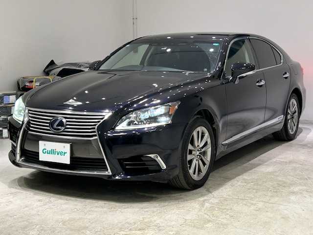 レクサス ＬＳ 600h バージョンC 宮城県 2013(平25)年 4.5万km ブラックオパールマイカ 4WD/レクサスセーフティーシステム＋/・プリクラッシュセーフティ /・レーントレーシングアシスト/・レーダークルーズコントロール/・アダプティブハイビームシステム/・セーフイグジットアシスト/・ドライバー異常時対応システム/・ブラインドスポットモニター/・レーンキープアシスト/純正ナビ/・Bluetooth/CD/AUX/USB/フルセグTV/・バックカメラ/・ETC/コーナーセンサー前後/電子パーキング/・オートホールド/革巻きウッドステアリング/・ステアリングスイッチ/・ハンドルヒーター/レザーシート/・パワーシート（運転席＋助手席）/・エアシート（運転席＋助手席）/純正LEDヘッドライト/・オートライト/・オートマチックハイビーム/プッシュスタート/・スマートキー/・スペアキー1本/純正フロアマット/純正18インチアルミホイール