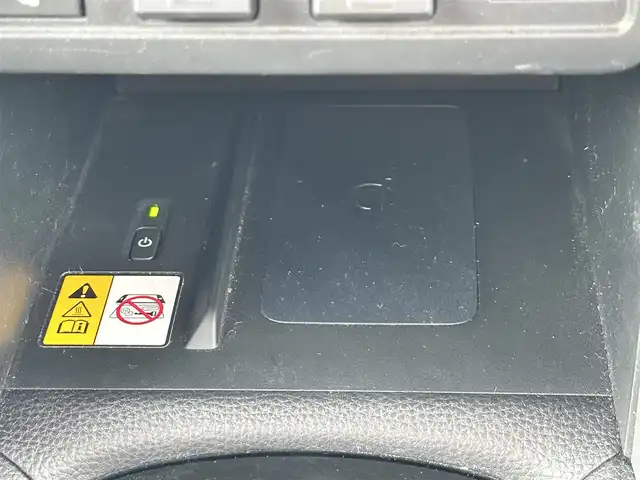 トヨタ カローラ クロス ハイブリッド Z 鳥取県 2023(令5)年 2.9万km プラチナホワイトパールマイカ ワンオーナー/パノラマルーフ/ＨＤＤナビ/３６０°カメラ/フルセグＴＶ　Ｂｌｕｅｔｏｏｔｈ　ＤＶＤ　ＣＤ/ＡＣＣ/ブラインドスポット/レーンアシスト/衝突被害軽減ブレーキ/オートホールド/Ｑｉ充電/ビルトインＥＴＣ２．０/前後ドライブレコーダー/運転席パワーシート/ハーフレザー/前席シートヒーター/ステアリングヒーター/LEDライト/フォグランプ/オートライト/オートハイビーム/スマートキー/スペアキー/新車保証書/取扱説明書