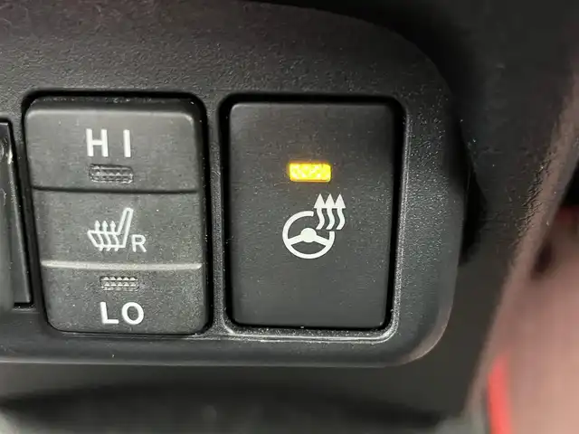 トヨタ シエンタ ハイブリッド ファンベースG クエロ 奈良県 2022(令4)年 2.3万km ブラックマイカ/ベージュ 2トーン 純正ナビ（NSZT-W68T）/クルーズコントロール/アラウンドビューモニター/前後コーナーセンサー/プリクラッシュセーフティ/レーンキープアシスト/両側パワースライドドア/ハーフレザーシート/前席シートヒーター/ステアリングヒーター/ＬＥＤヘッドライト/オートライト/ETC/前後ドライブレコーダー（CS-91FH）/SMACK15インチAW/スペアキーX1