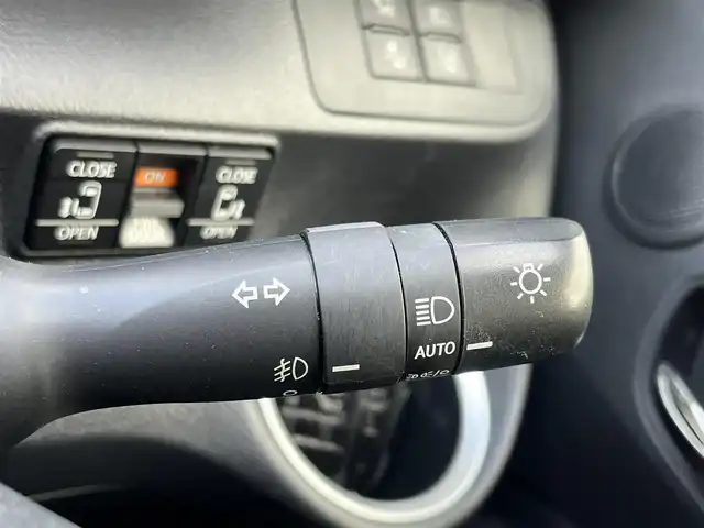 トヨタ シエンタ ハイブリッド ファンベースG クエロ 奈良県 2022(令4)年 2.3万km ブラックマイカ/ベージュ 2トーン 純正ナビ（NSZT-W68T）/クルーズコントロール/アラウンドビューモニター/前後コーナーセンサー/プリクラッシュセーフティ/レーンキープアシスト/両側パワースライドドア/ハーフレザーシート/前席シートヒーター/ステアリングヒーター/ＬＥＤヘッドライト/オートライト/ETC/前後ドライブレコーダー（CS-91FH）/SMACK15インチAW/スペアキーX1