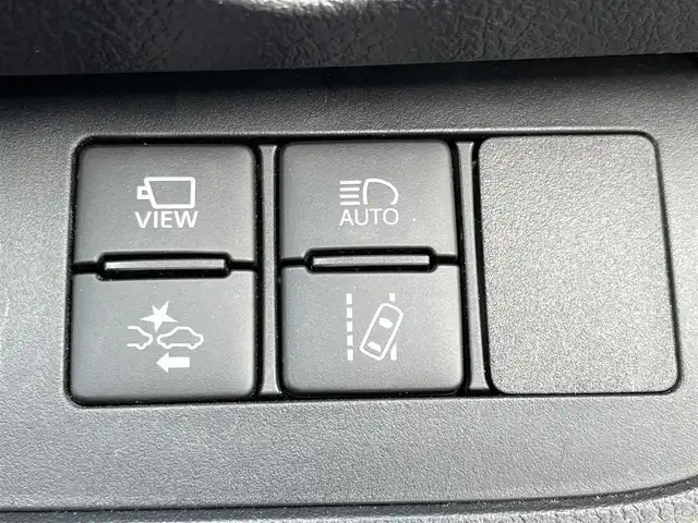 トヨタ シエンタ ハイブリッド ファンベースG クエロ 奈良県 2022(令4)年 2.3万km ブラックマイカ/ベージュ 2トーン 純正ナビ（NSZT-W68T）/クルーズコントロール/アラウンドビューモニター/前後コーナーセンサー/プリクラッシュセーフティ/レーンキープアシスト/両側パワースライドドア/ハーフレザーシート/前席シートヒーター/ステアリングヒーター/ＬＥＤヘッドライト/オートライト/ETC/前後ドライブレコーダー（CS-91FH）/SMACK15インチAW/スペアキーX1