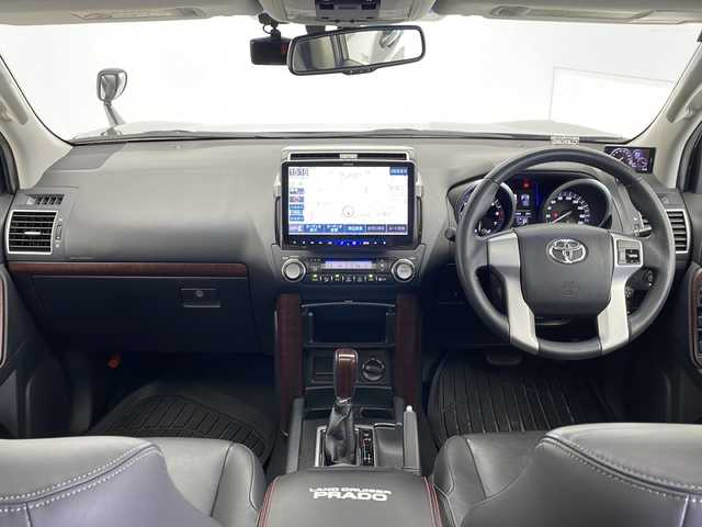 トヨタ ランドクルーザー プラド TX Lパッケージ 愛知県 2017(平29)年 7.3万km ブラック 社外11インチSDナビ/サンルーフ/クルーズコントロール/シートヒーター/フルセグTV/CD DVD/Bluetooth/バックカメラ/パワーシート/コーナーセンサー/社外アルミホイール/LEDヘッドライト/ドライブレコーダー/ETC/ステアリングスイッチ/スマートキー/プッシュスタート