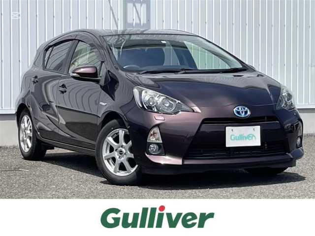 トヨタ アクア G ブラックソフトレザーセレ 熊本県 2014(平26)年 5.6万km ディープアメジストマイカメタリック 純正ナビ（NSZT-W62G)/・AM/FM/CD/DVD/SD/BT/フルセグTV/ステアリングリモコン/D・Nシートヒーター/・レザーシート（合皮）/バックカメラ/ビルトインETC/スタッドレスタイヤ/・トヨタモビリティパーツ専売ホイール（ravrion)/別途ラジアルタイヤ付（純正ホイールキャップ付）/オートエアコン/・ナノイー/プッシュスタート/スマートキー/スペアキー×１/電動格納ミラー/・ウインカーミラー/LEDヘッドライト/・フォグライト
