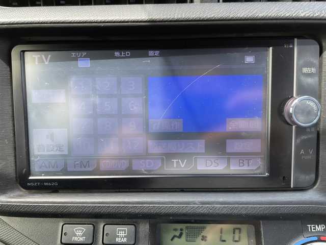 トヨタ アクア G ブラックソフトレザーセレ 熊本県 2014(平26)年 5.6万km ディープアメジストマイカメタリック 純正ナビ（NSZT-W62G)/・AM/FM/CD/DVD/SD/BT/フルセグTV/ステアリングリモコン/D・Nシートヒーター/・レザーシート（合皮）/バックカメラ/ビルトインETC/スタッドレスタイヤ/・トヨタモビリティパーツ専売ホイール（ravrion)/別途ラジアルタイヤ付（純正ホイールキャップ付）/オートエアコン/・ナノイー/プッシュスタート/スマートキー/スペアキー×１/電動格納ミラー/・ウインカーミラー/LEDヘッドライト/・フォグライト