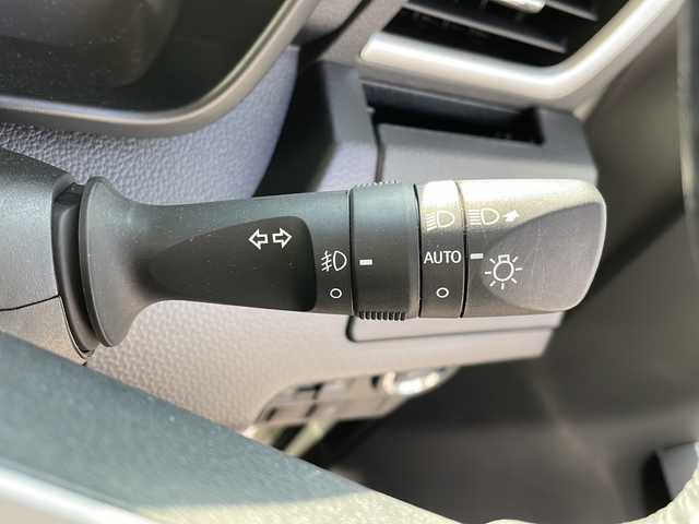 トヨタ ルーミー カスタムG 岐阜県 2022(令4)年 2.9万km パールホワイトⅢ 登録時走行距離：28295km/純正SDナビ（NSZT-Y68）/フルセグテレビ・BT・CD・SD・USB/全方位カメラ/バックカメラ/スマートアシスト/衝突被害軽減ブレーキ/レーンキープアシスト/ETC/両側パワースライドドア/シートヒーター/前後ドライブレコーダー/オートライト/保証書/取扱説明書