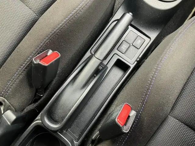 トヨタ ヴィッツ F LEDエディション 道南・函館 2016(平28)年 7.9万km ブラックマイカ /社外ディスプレイオーディオ//夏冬タイヤ//エンジンスターター//ワイパーデアイサー//LEDヘッドライト//オートライト//保証書//取扱説明書