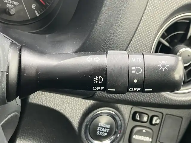 トヨタ ヴィッツ F LEDエディション 道南・函館 2016(平28)年 7.9万km ブラックマイカ /社外ディスプレイオーディオ//夏冬タイヤ//エンジンスターター//ワイパーデアイサー//LEDヘッドライト//オートライト//保証書//取扱説明書