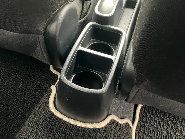 トヨタ ヴィッツ F LEDエディション 道南・函館 2016(平28)年 7.9万km ブラックマイカ /社外ディスプレイオーディオ//夏冬タイヤ//エンジンスターター//ワイパーデアイサー//LEDヘッドライト//オートライト//保証書//取扱説明書