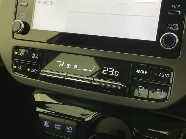 トヨタ プリウス S ツーリングセレ ブラックED 新潟県 2022(令4)年 3万km プラチナホワイトパールマイカ 純正ディスプレイオーディオ/　Bluetooth/USB/トヨタセーフティセンス/・プリクラッシュセーフティ/・レーントレーシングアシスト/・レーダークルーズコントロール/・オートマチックハイビーム/・ロードサインアシスト/パーキングサポートブレーキ/クリアランスソナー/レザーシート/前席シートヒーター/全方位モニター/ビルトインETC2.0/ステアリングスイッチ