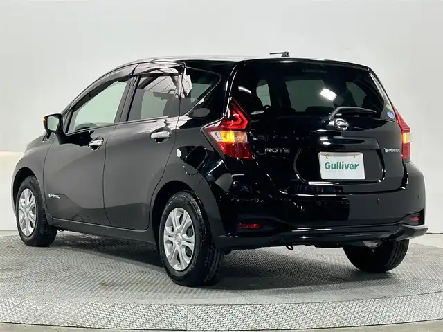 日産 ノート e－パワー X 大阪府 2018(平30)年 3.1万km スーパーブラック 純正ナビ　全周囲カメラ　Bluetooth　DVD再生　TV デジタルインナーミラー　衝突軽減ブレーキ　レーンアシスト　ドライブレコーダー　オートライト　スマートキー　